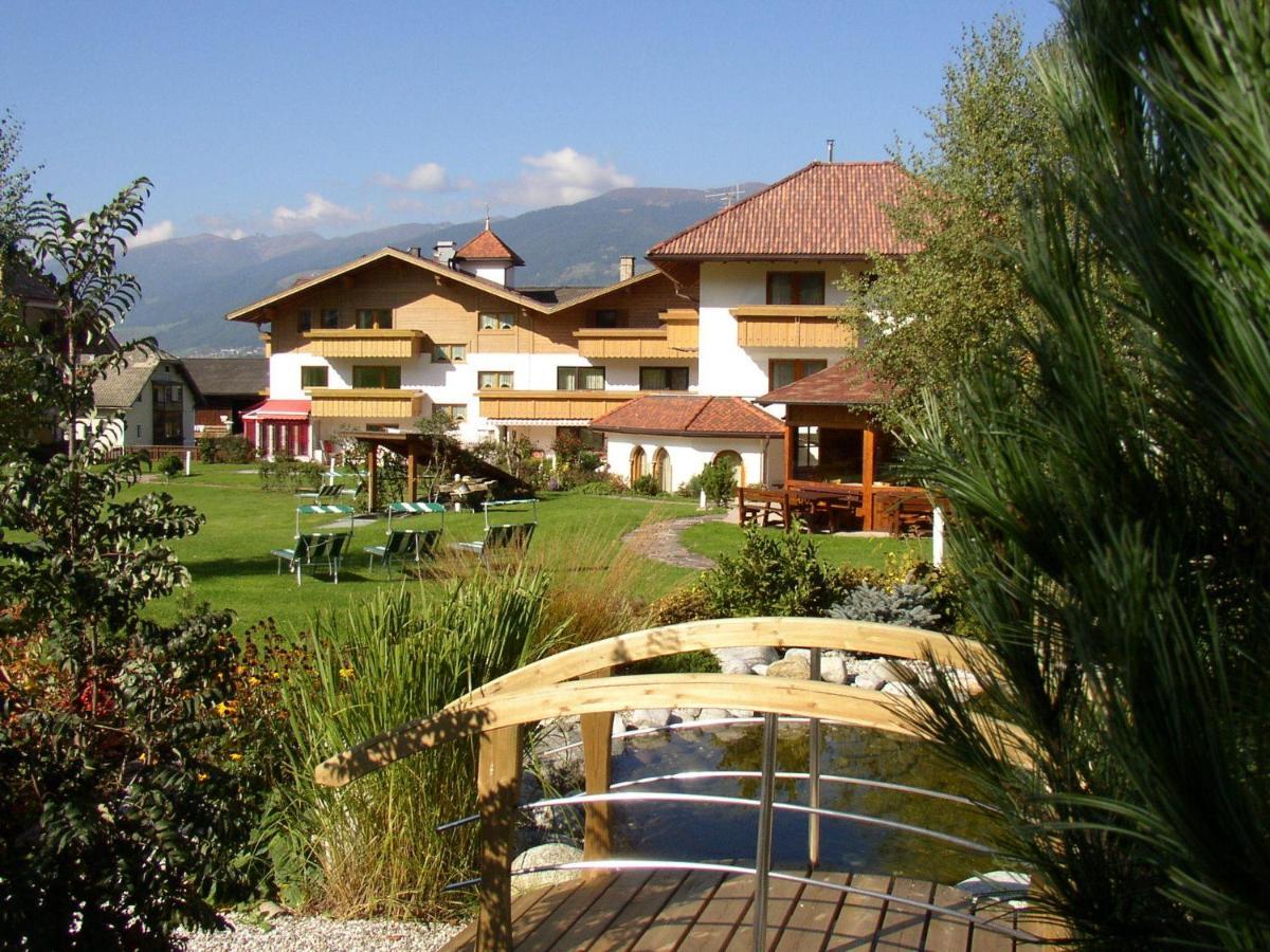 Hotel Tannenhof بَرونيكو المظهر الخارجي الصورة